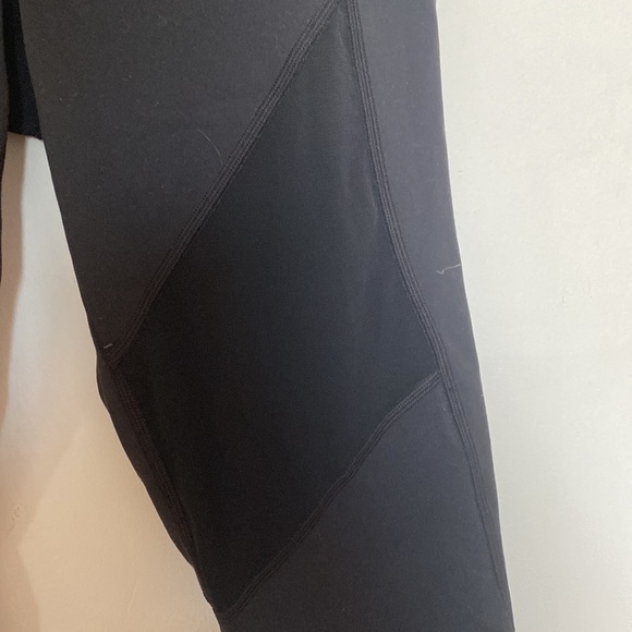 TNA black leggings with mesh *like new* - Picture 6 of 6